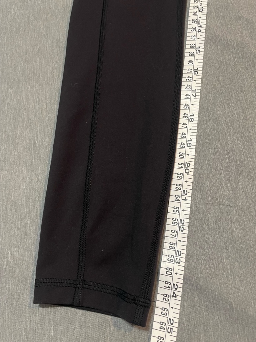Lululemon Invigorate HR Tight 25 Black Size 4 Leggings Everlux Pockets - Picture 9 of 11